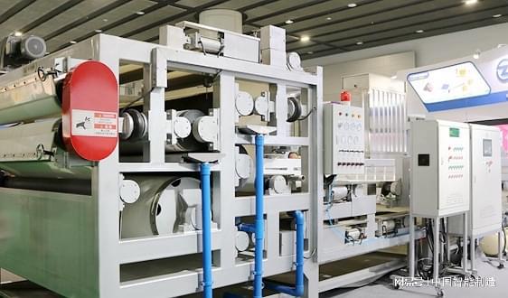 云計(jì)算市場(chǎng)魅力如花綻放 從100萬(wàn)到1929萬(wàn)，技術(shù)開(kāi)發(fā)驅(qū)動(dòng)信息科技新紀(jì)元